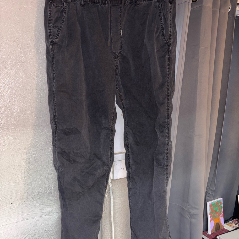 American Eagle Khaki Pants
